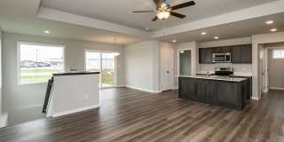 "Welcome to Your Spacious Sanctuary: Ranch Living at Its Finest! Gallery 4