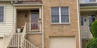 7842 BLUE GRAY Circle Gallery 1