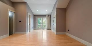 58 G St Gallery 18