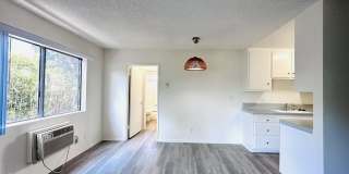 10535 Rose Avenue Gallery 23