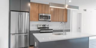 Graduate Pointe Gallery 25