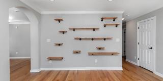 605 Brighton Road Gallery 10