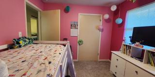 4 Bedroom Home with Large Family Room, Huge Fenced Yard, Workshop & Pool Gallery 16