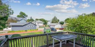 1721 Clay Street Gallery 20