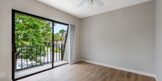 1761 North Congress Avenue Gallery 24