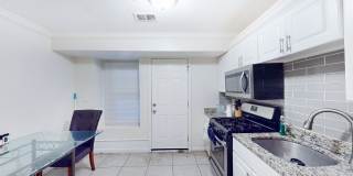 Nice 3 bed in South End Gallery 5