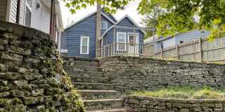 Lower 2 Bedroom Duplex Great Location! Gallery 21