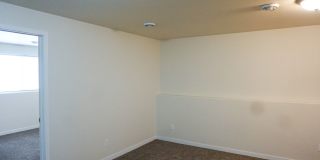 3 Bed 2 Bath Twin Home Gallery 32