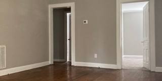 Super cute, newly renovated 3 bed, 1 bath home close to all things Downtown Salisbury Gallery 1