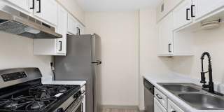 Oval Spring Apartments Gallery 9