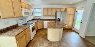 Move-In Ready Ranch in Wellington with Fresh Updates Gallery 14