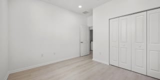 4520 Longwood Lake Square Gallery 40