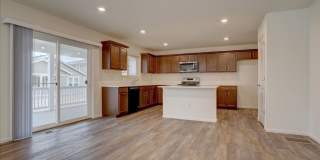 Available for move-in on 05/15/26- 3bed/2.5bath in Aurora! Gallery 5