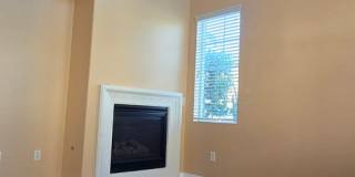Beautifully maintained 2-bedroom, 2.5-bath with Loft • 1,504 sqft & 2-car garage. Gallery 21