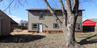 4 bedroom, 2 1/2 bath, 2 car garage located in the quiet Summit View subdivision. 4 bedroom, 2 1/2 bath, 2 car garage located in the quiet Summit View subdivision. Gallery 23