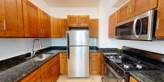 1735 Van Ness Gallery 11