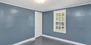 Charming 2 Bedroom Home, close to USC & located on a Large Lot! Gallery 21
