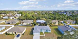 2361 SW Chateau Terrace Gallery 2