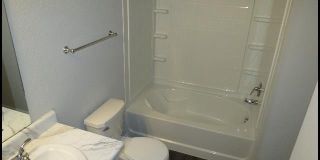 1935 Auburn Hills Gallery 8