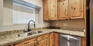 Beautiful Riverton Townhome in Gated Community w 1 car garage attached Gallery 8