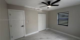 919 NE 4th Ct Gallery 19