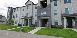 Amenity-Rich Top-Floor Condo in Lehi Gallery 1