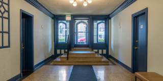 2Sisters Apartments Gallery 1