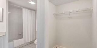 1400 S Crestwood Court S Gallery 13