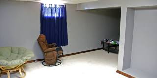 2 Bed 1 Bath Northwest Rancher with large Garage 2 Bed 1 Bath Northwest Rancher with large Garage Gallery 19