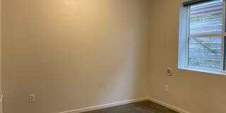 Great Georgetown Location, Parking Included, Loft Space, & Pets Are Welcome! Gallery 23