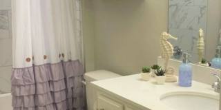 3 Bed 2 Bath 2 Car Duplex Freedom Villas in Midwest City, OK Gallery 9