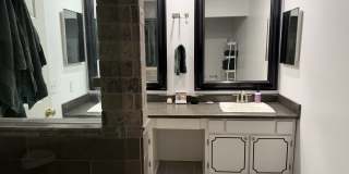 4500 Post Road Gallery 25