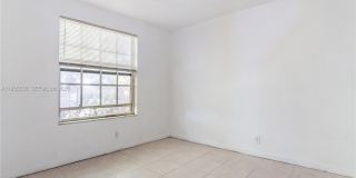 415 N 60th Way Gallery 14