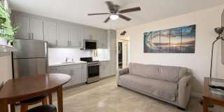 Hawaiian Crown - 1 bedroom, 1 bath, 1 parking - Furnished Gallery 1