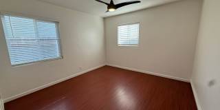 Charming 2BR/1BA Downstairs Unit with Private Yard in South Park Gallery 9