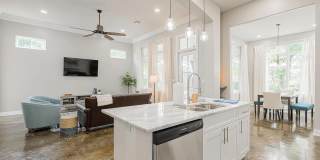 202 Student Lane Gallery 7