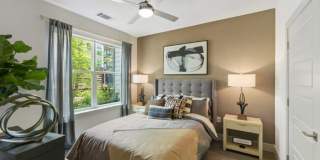 The Ian Apartments Gallery 21