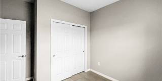 1322 Trafalgar Parkway Gallery 14