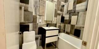 435 Dekalb Avenue Gallery 6