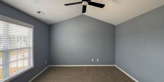 Spacious 3 Bed 2.5 Bath Home with Fenced Backyard Gallery 13