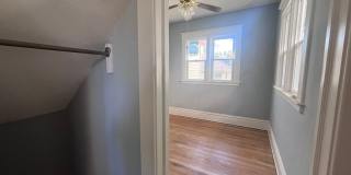 Large Single Family Five Bedroom Home! Large Single Family Five Bedroom Home! Gallery 19