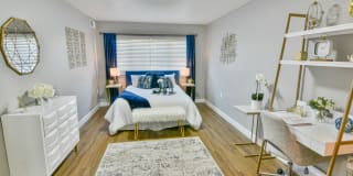 Verona at District Gallery 22