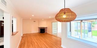 Fantastic 3 bed - 2 bath Home with backyard in North Hills Gallery 5