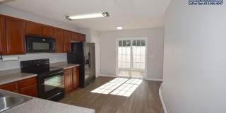 Great 2BR/2.5BA Murfreesboro townhome less than 2 miles from MTSU! Gallery 7