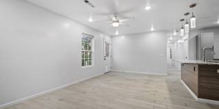 Modern Duplex in Fayetteville, AR Gallery 18