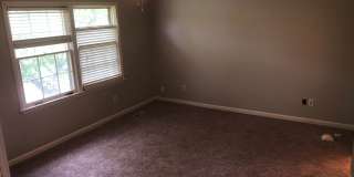 FOR LEASE - 2 Bed, 1.5 Bath, 1300sqft Townhome Gallery 8