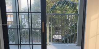 1919 Van Buren Street Gallery 8