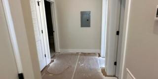 2258 N Southport Gallery 6