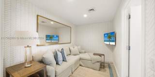 360 Ocean Dr Gallery 21