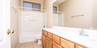 44629 W Santa Fe Avenue Gallery 19